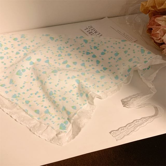 Head Print Triangle Designs) Scarf (Various Floral