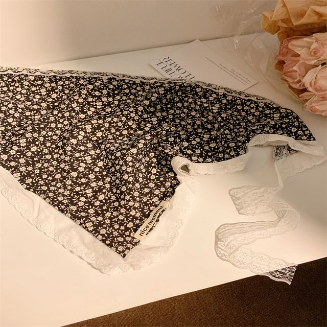 Head Print Triangle Designs) Scarf (Various Floral