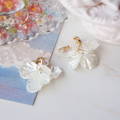 Petal Chandelier Earring Pearl Faux Alloy