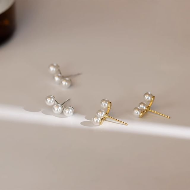 Earring Stud Pearl Faux