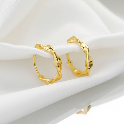 Sterling Earring Wavy Silver Hoop