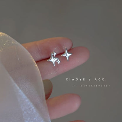 925 Sterling Stud Star Asymmetrical Silver Earring