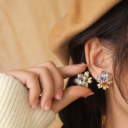 Jacket Alloy Floral Ear Cuff /