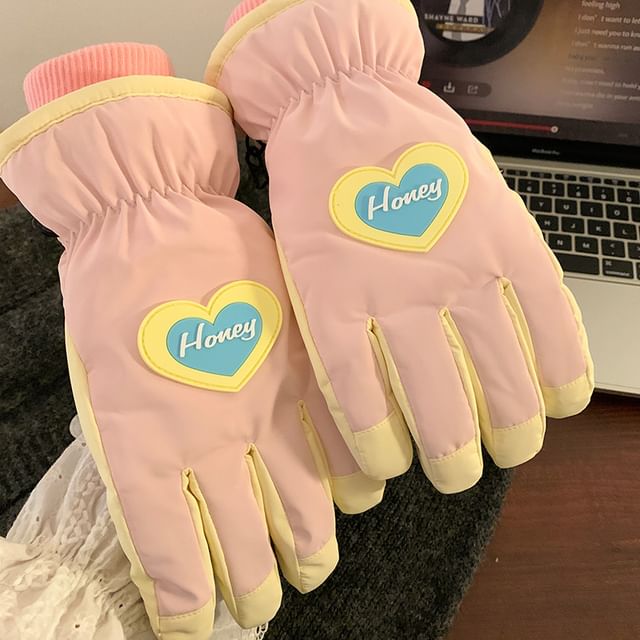 Gloves Heart Two Tone