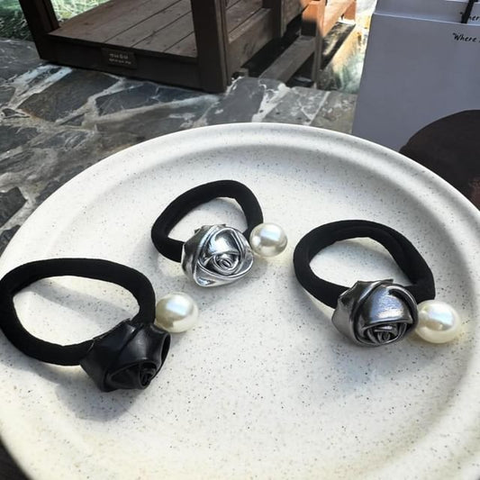 Faux Flower Hair Pearl Tie