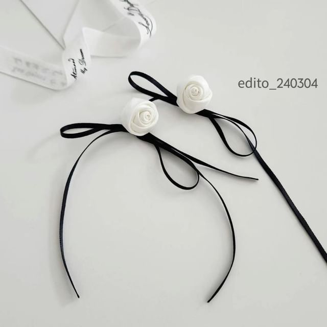 Stud Ribbon Flower Earring