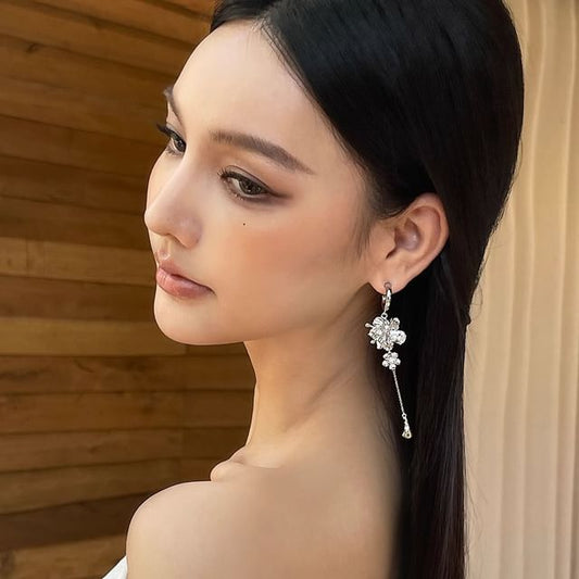 Floral Dangle Alloy Earring Asymmetrical
