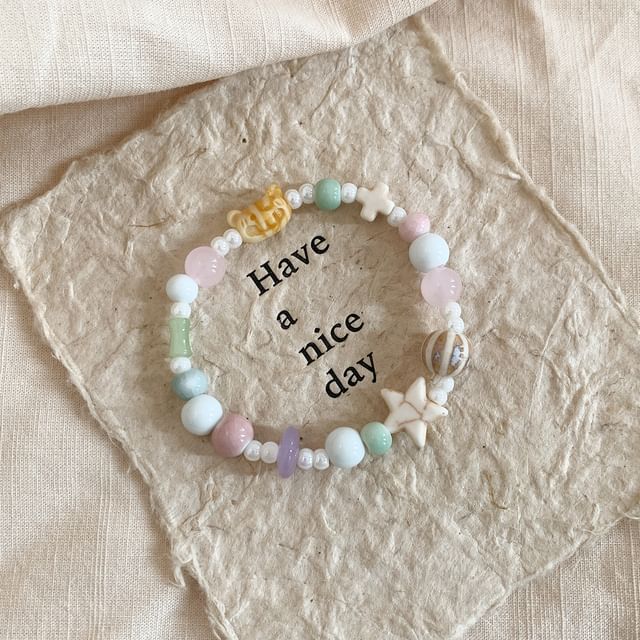 Set / Beaded Bracelet