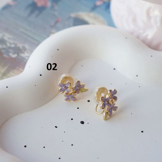 Stud On Earring / Floral Clip