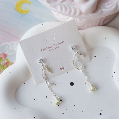 / Dangle Earring On Clip Tulip