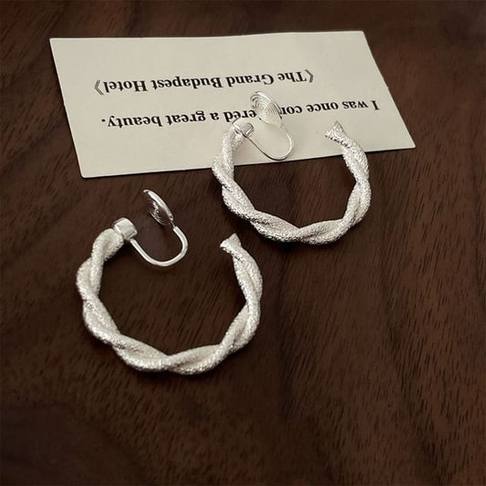 Earring Twisted Huggie