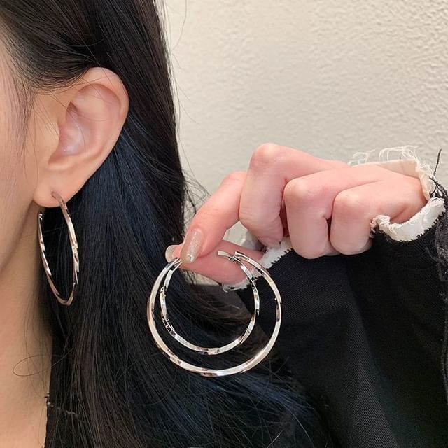 Hoop Twisted Earring