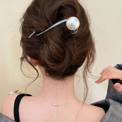 Faux Hair Pearl Clip