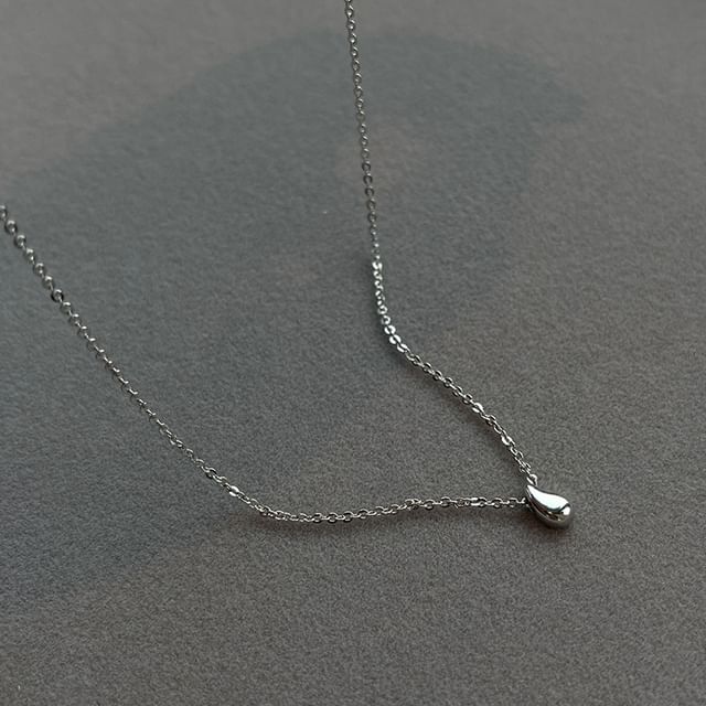Necklace Teardrop Pendant