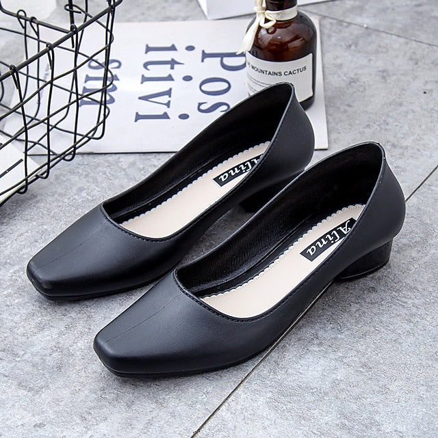 – Black Low Classic Toe Women's Heel Round Slip-On Pumps
