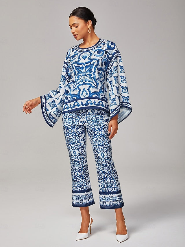 Women's Blue and White Porcelain Print Satin Pullover Round