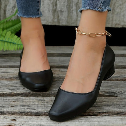 – Black Low Classic Toe Women's Heel Round Slip-On Pumps