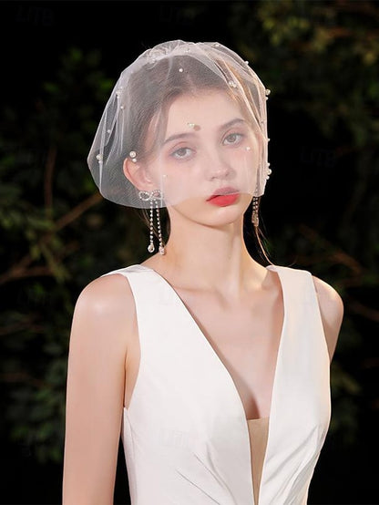 Short Crystal Embellishments and with Bridal – Pearl Veil