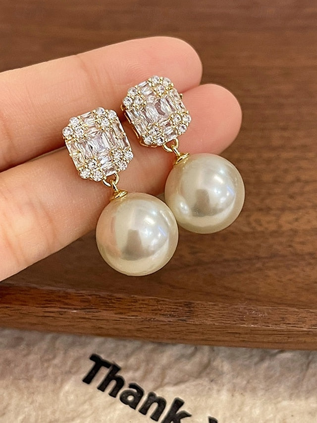 Women's Crystal Rhinestone Pearl Earrings - Gold Statement