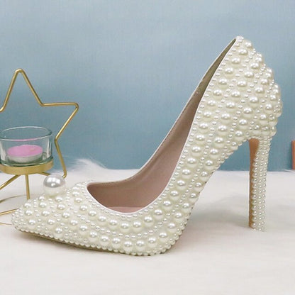 Pearl-Embellished Stiletto Purse Heels White and Round Set Pearl