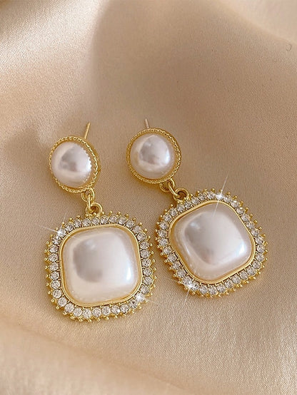 Gold-Plated Elegant with Rhinestone – Earrings Pearl Detailing