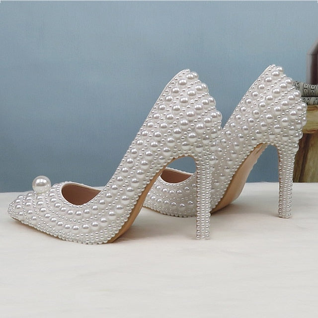 Pearl-Embellished Stiletto Purse Heels White and Round Set Pearl