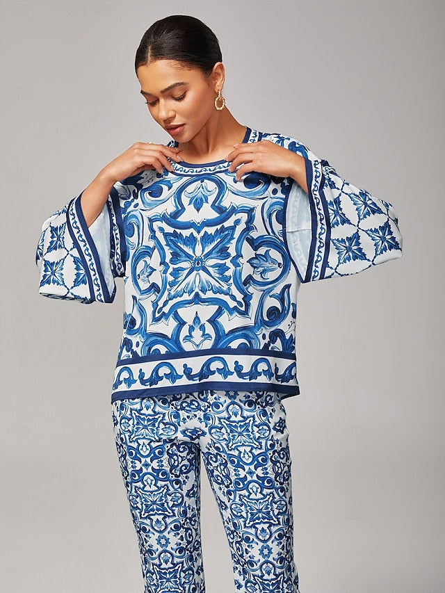 Women's Blue and White Porcelain Print Satin Pullover Round