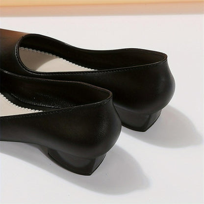 – Black Low Classic Toe Women's Heel Round Slip-On Pumps