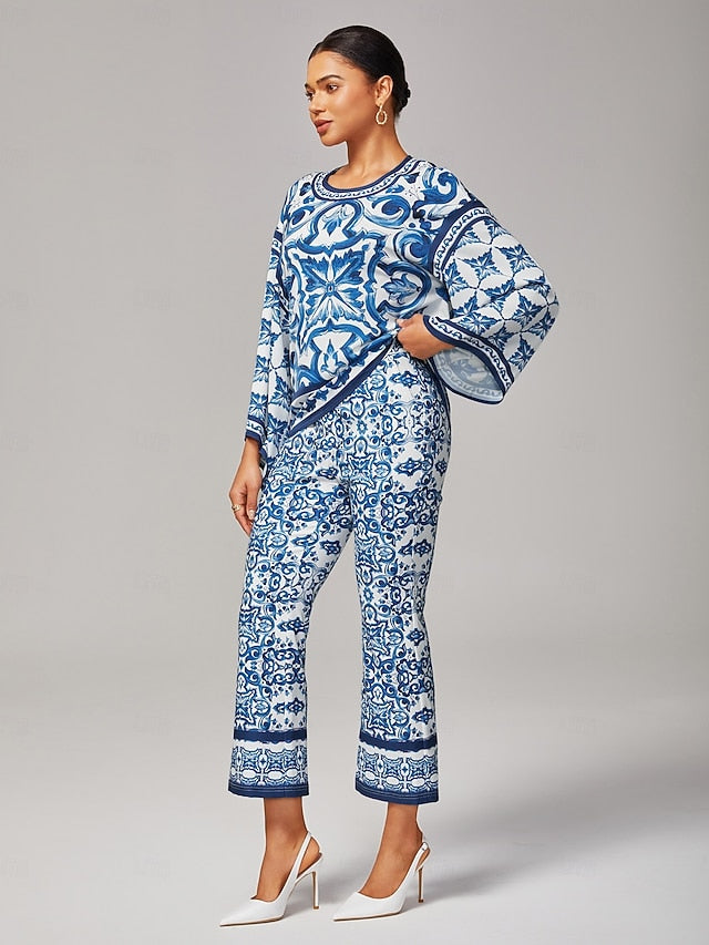 Women's Blue and White Porcelain Print Satin Pullover Round